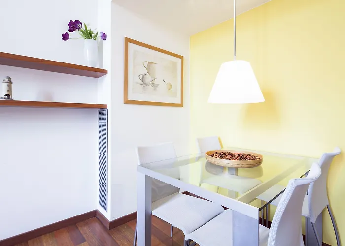 Inside Mercat דירה *