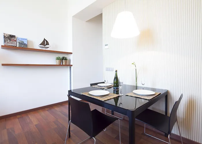 Inside Mercat דירה *