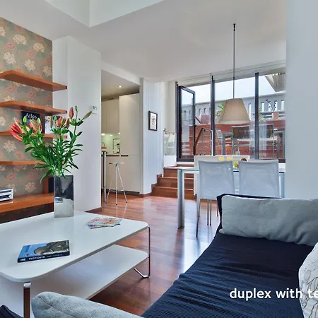 Inside Mercat Apartment