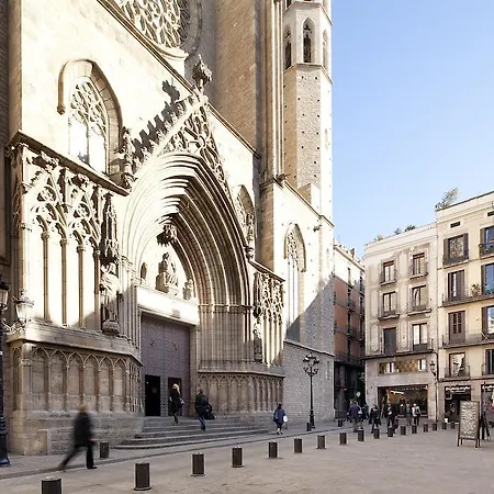 Inside Mercat Apartmán Barcelona